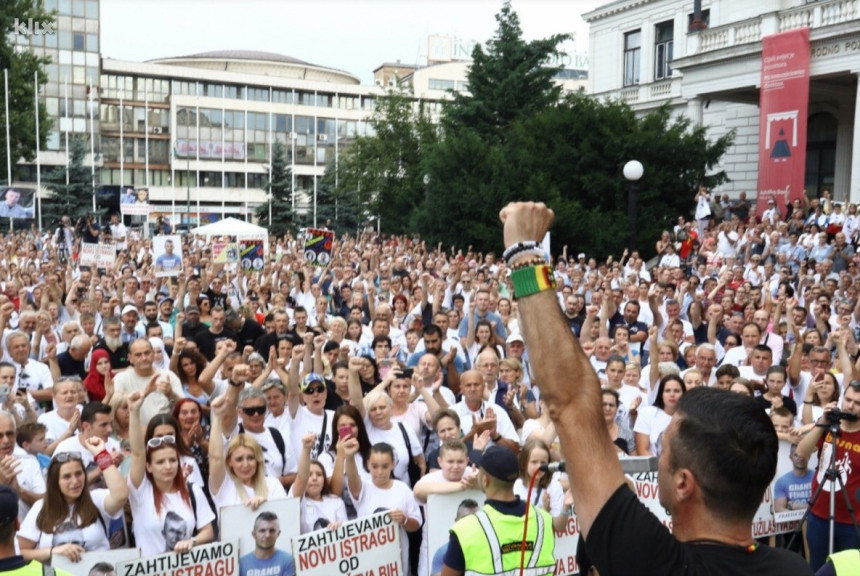 Protest: Nećemo živjeti s ubicama