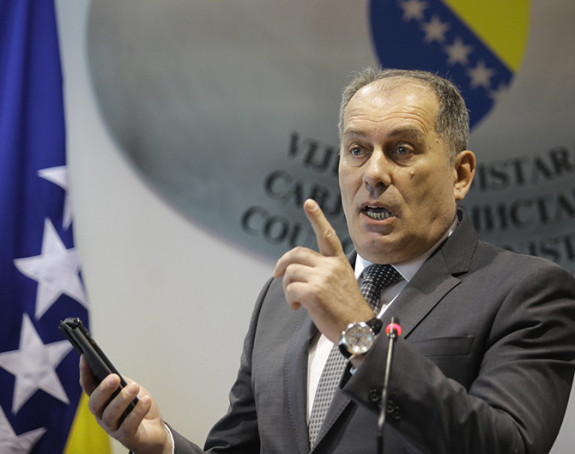 Reakcije: Stali u odbranu Lukača