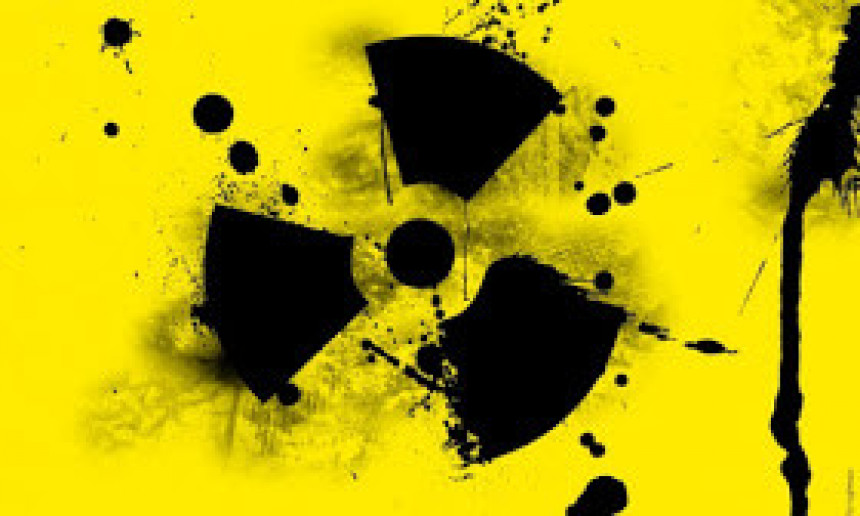 Нуклеарни и политички отпад
