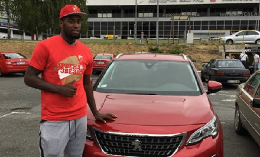 Lesor stigao u Beograd, nestrpljiv da zaigra!