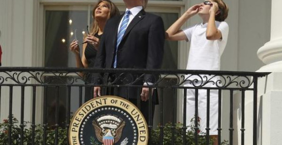 Tramp posmatrao pomračenje sunca