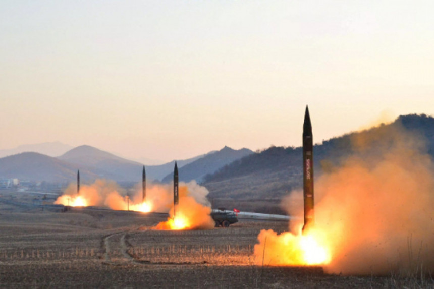 Пјонгјанг има нуклеарне ракете? 
