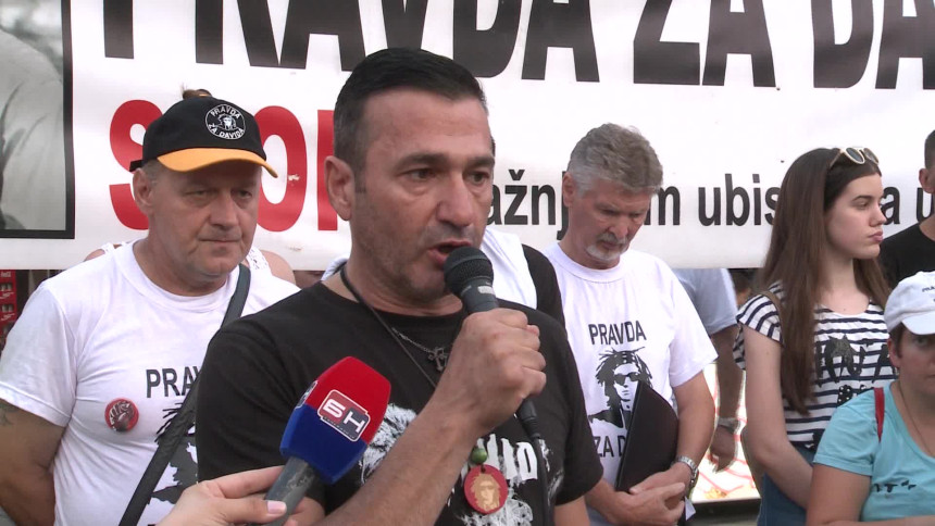 "Знајте, Давор није на продају"!