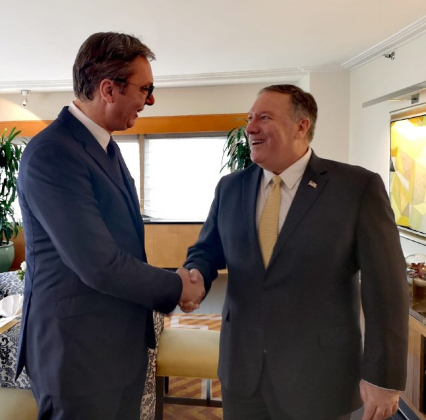 Stejt department ima plan, Pompeo ga rekao Vučiću