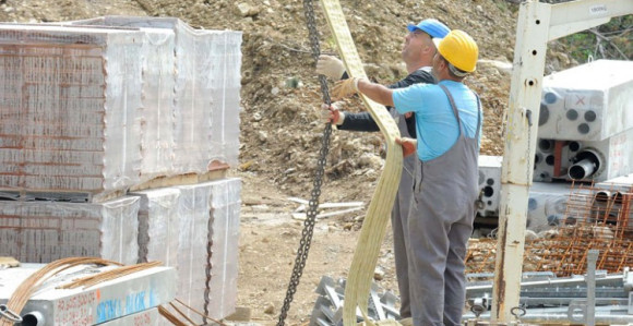 Svi radnici u RS treba da imaju jednaka prava