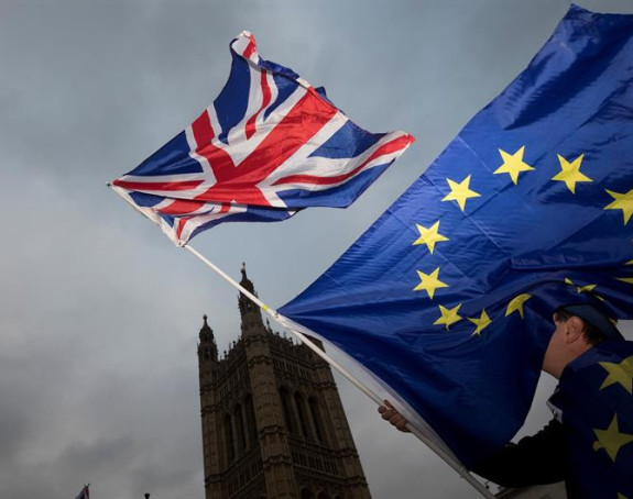 Више од половине Британаца за референдум