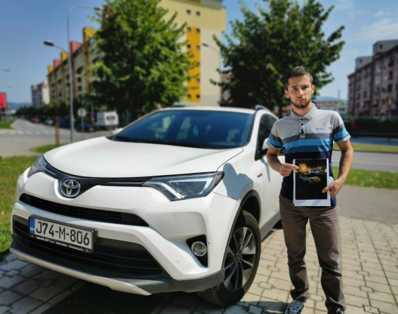 "Direktor Centra službenim autom obilazi kafane" 