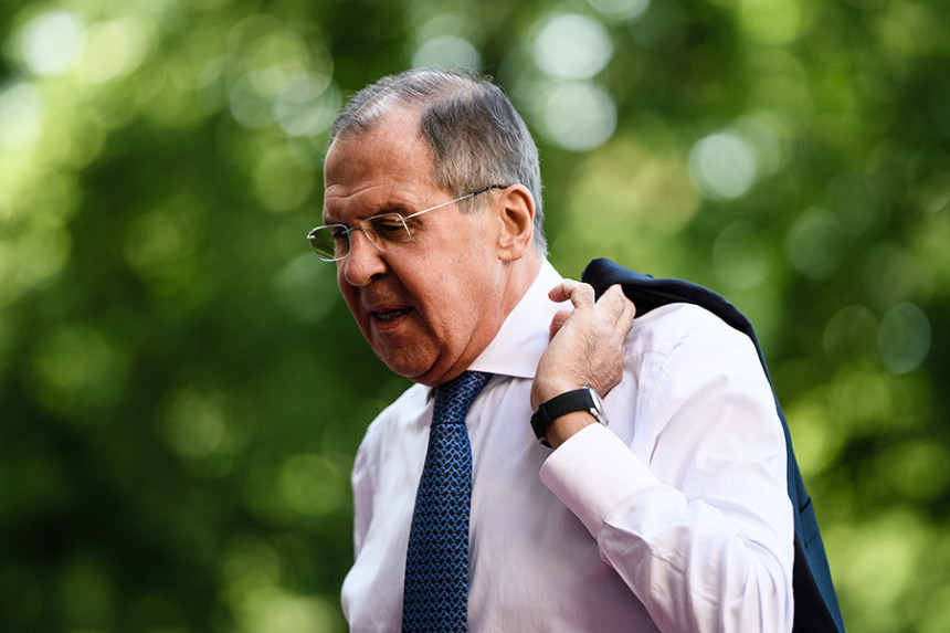 Oko 150 novinara dočekuje Lavrova