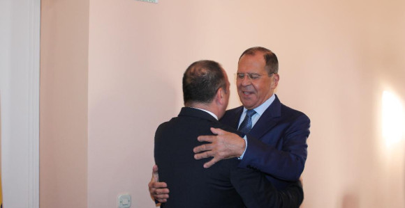 Počeo sastanak Crnatka i Lavrova