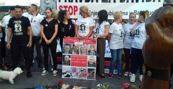Сузана пита: Што хапсите небитне?