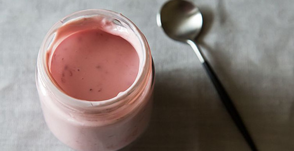 Voćni jogurti sadrže više šećera od gaziranih pića