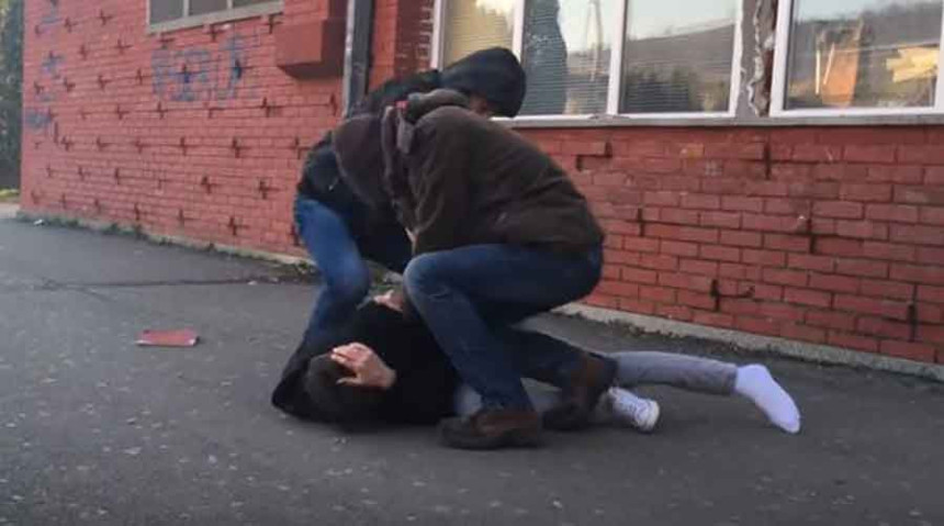 Pretukao ga vršnjak jer nije htio da se bije