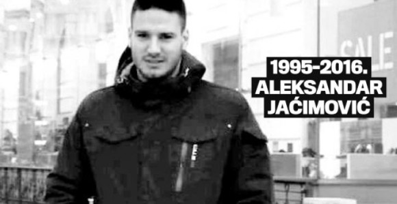 Majka navijača se zapalila na groblju