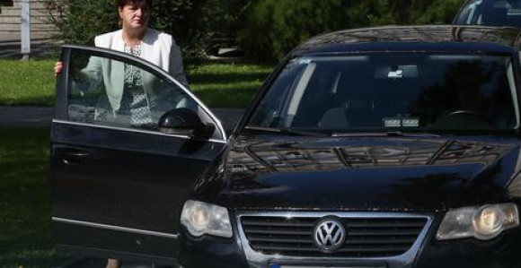 За министарку ауто од 82.000 КМ