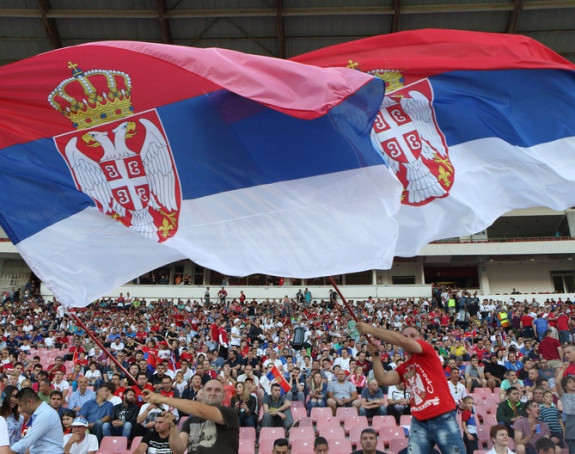 UEFA kaznila FSS - djeca na tribinama protiv Luksemburga!