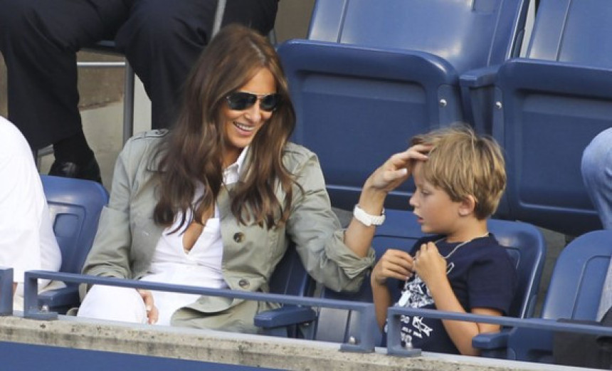 Меланија Трамп због сина остаје у Њујорку