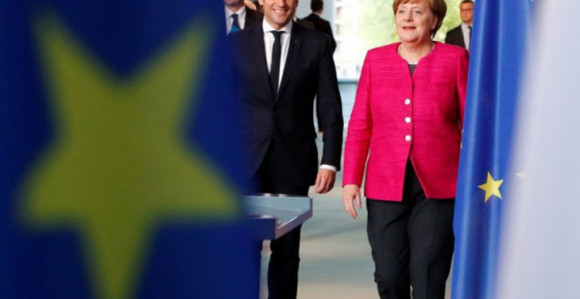 Neiskusni Makron posljednja nada