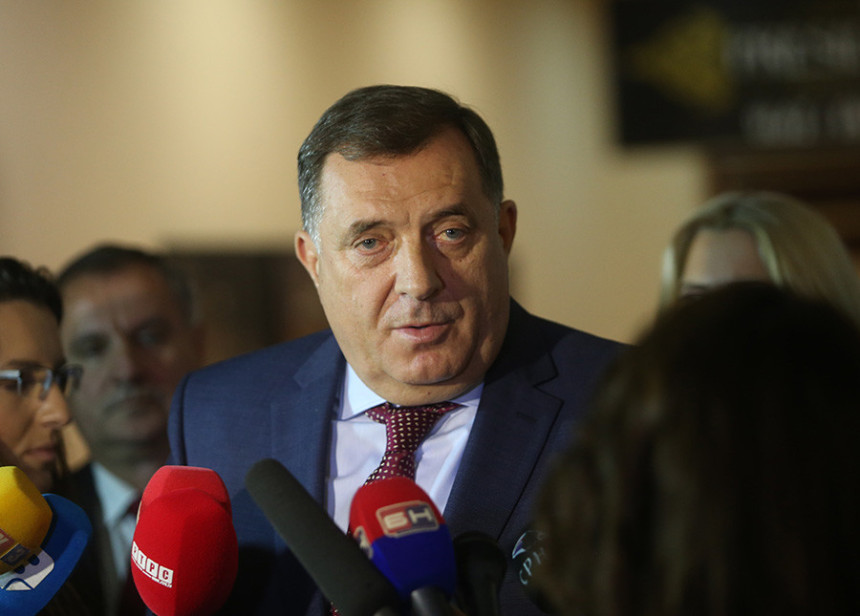 Dodik: Putovaću pasošem Srbije