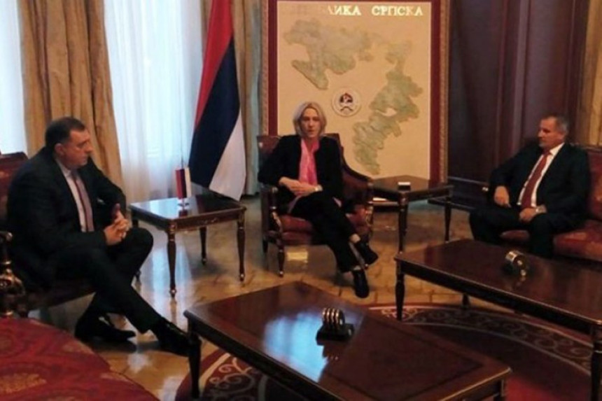 Dodik Srbima: Podnesite ostavke  