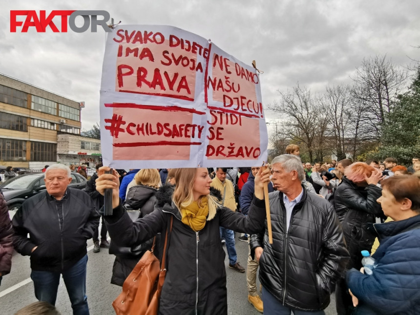 Поново протести због дјеце из Пазарића