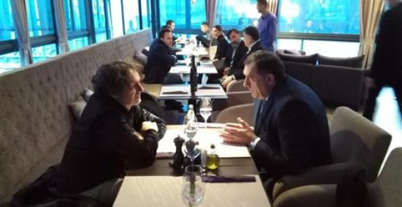 Dodik ugostio Bregu u svom restoranu