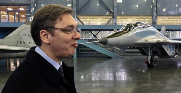 Vučić pored novih srpskih "migova"