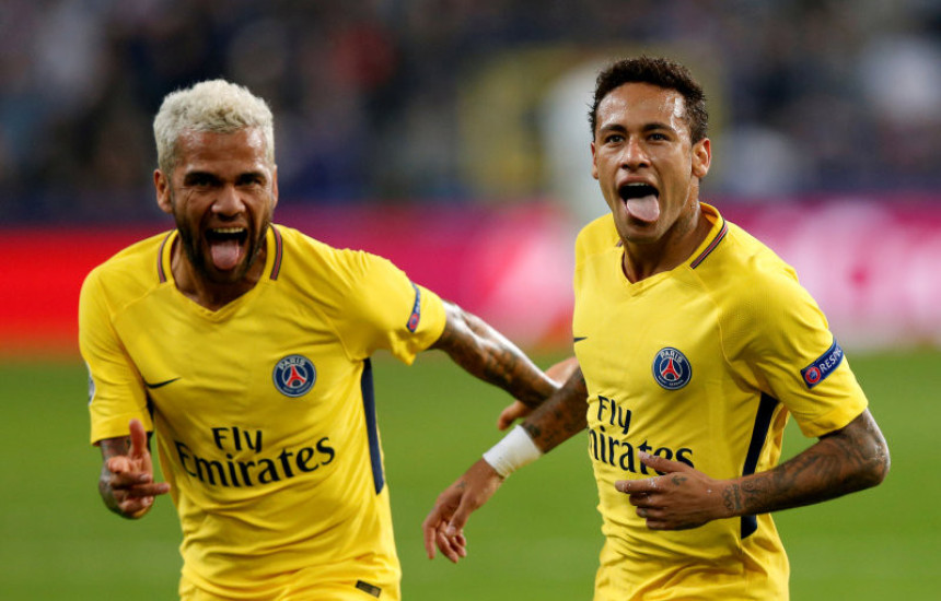 Francuzi tvrde: Alves i Nejmar se ponašaju kao gazde!