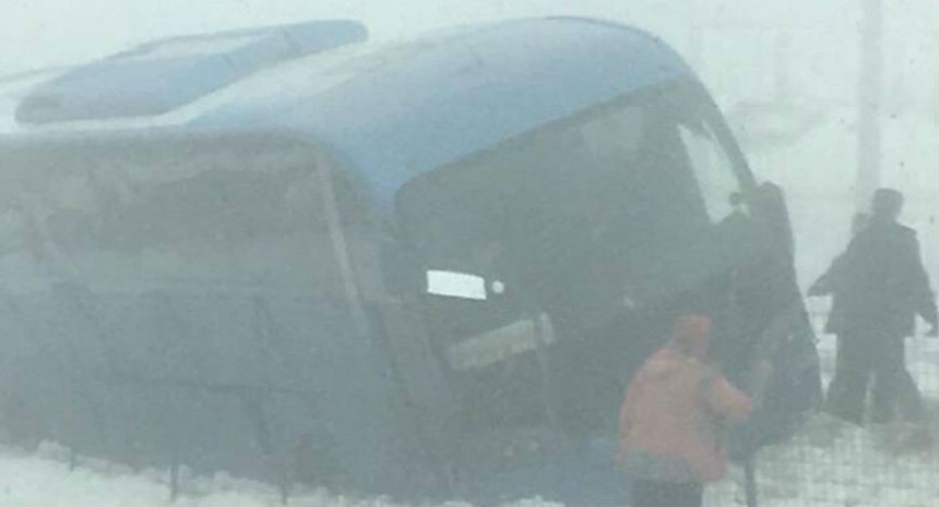 Sudar autobusa i škode kod Bugojna