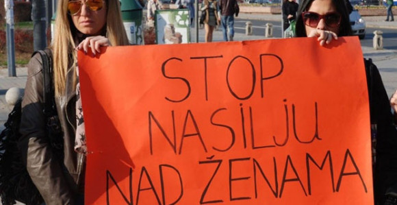 Muževi prijete: Završićete kao Mica!