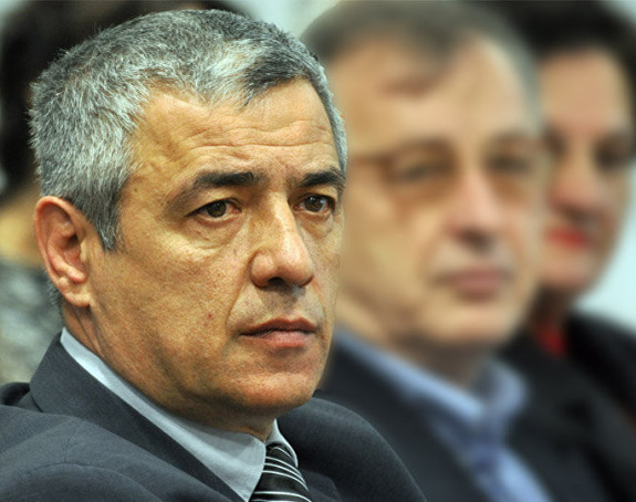 Podrška Ivanoviću, sramna odluka suda