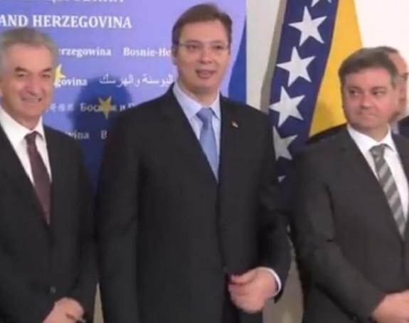 Vučić i Šarović uoči sastanka