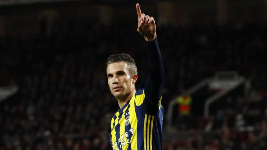 Van Persi se vratio kući!