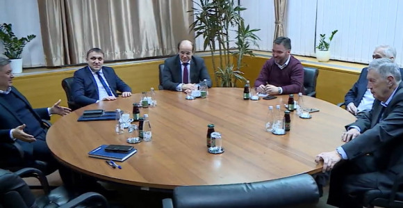 SNSD i SDA zajedno idu dalje