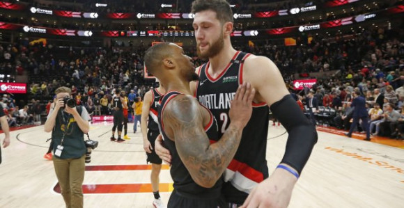 Svestrani Nurkić "pomeo" Jutu u trećoj četvrtini!