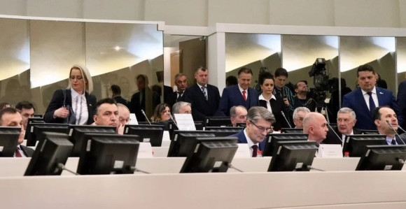 PS BiH: Sjednice nema, ali plata ide!