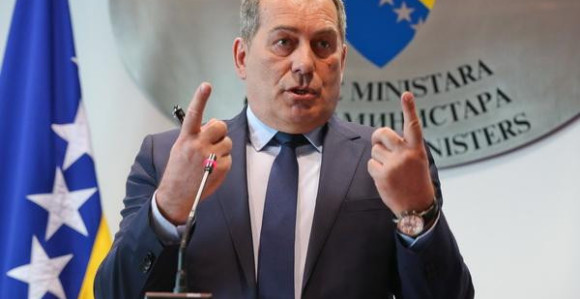 ''Skinuti program s dnevnog reda''