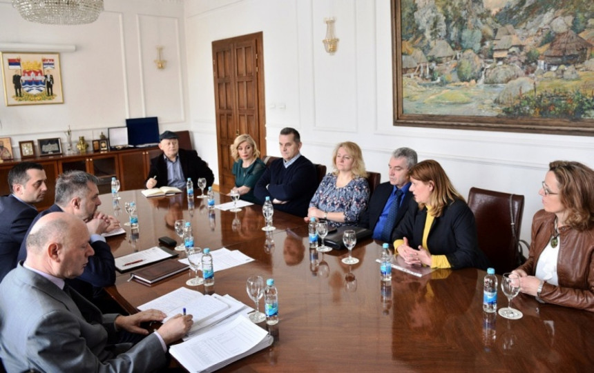 Grad pomaže sanaciju škola