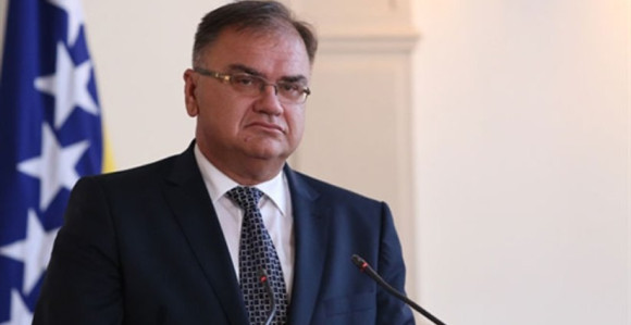 Poručuje: Mogu pobijediti Dodika