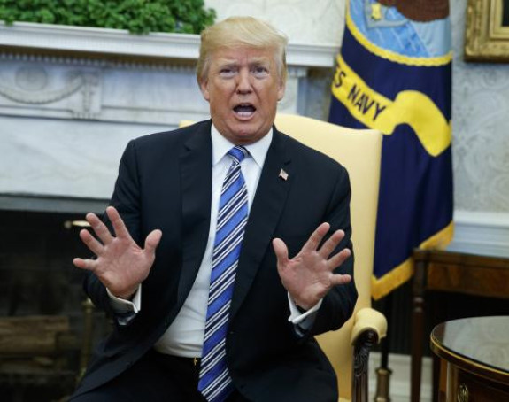 Трампов адвокат поднио оставку