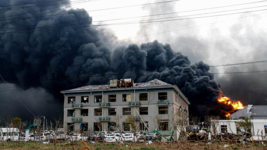 Јака експлозија у кинеској фабрици