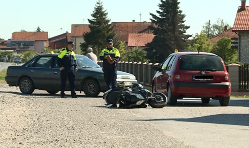 Бијељина: Повријеђена дјевојка возила скутер