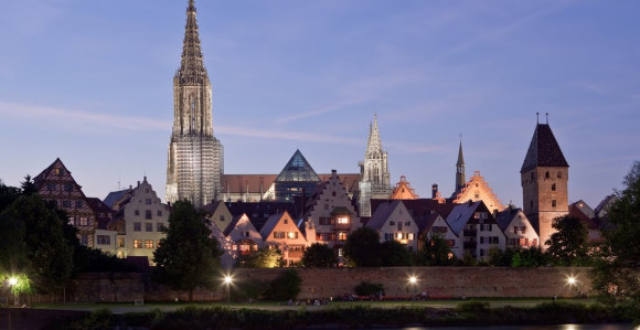 Hram ugrožen zbog uriniranja prolaznika