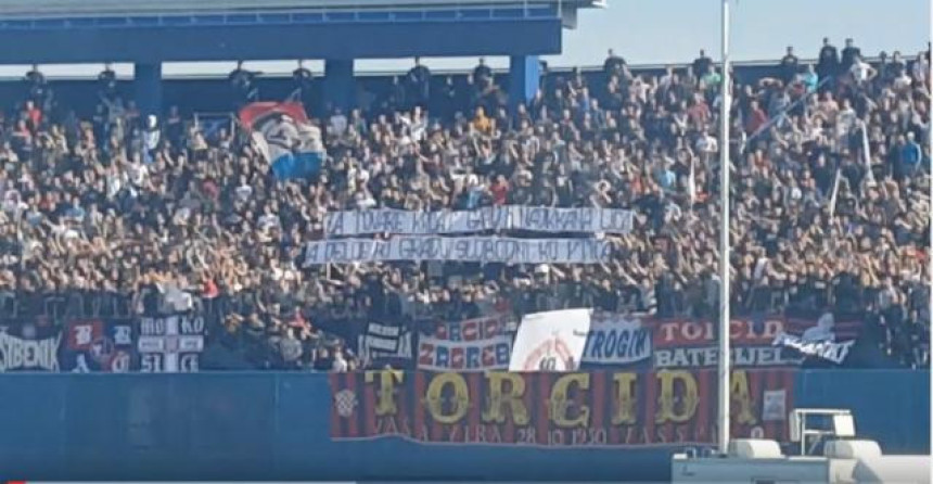 Video: Provokacija Torcide na Maksimiru zbog Delija!