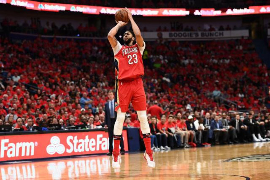 Dejvis sa 47 i Holidej sa 41 "počistili" Portland!