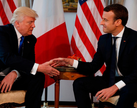 Tramp i Makron: Ostajemo u Siriji