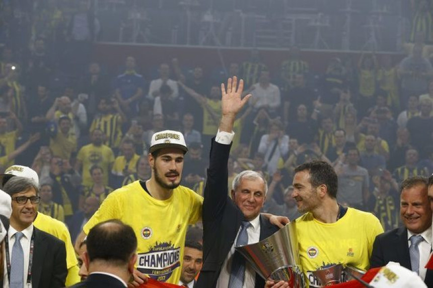 Priča: Nikad ga niko stići neće!