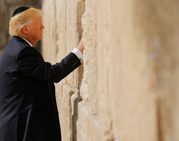 Trump prvi koji je obišao Zid plača