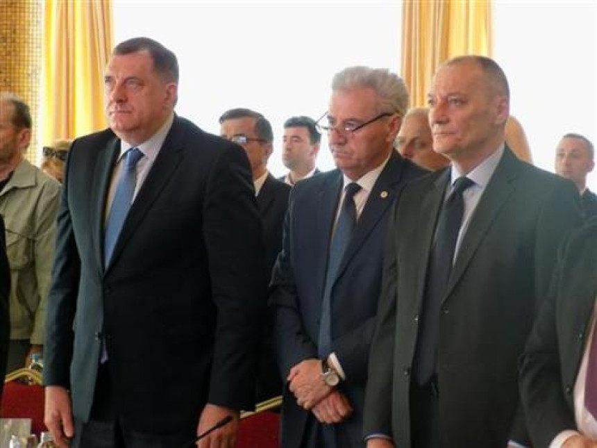 Отворен скуп о Јасеновцу