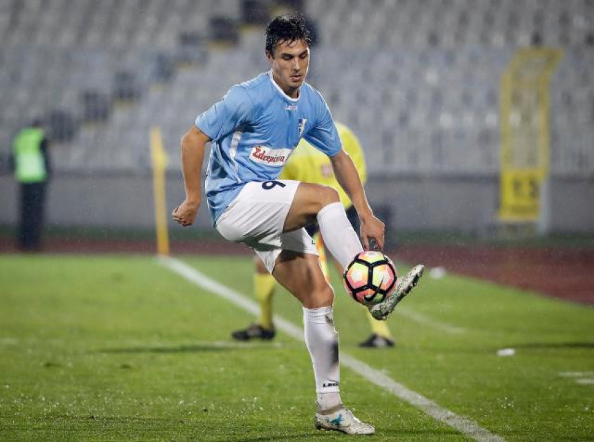 Партизан доводи нападача из Суботице!