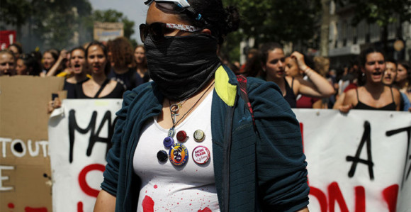 Sukobi policije i grupe mladih